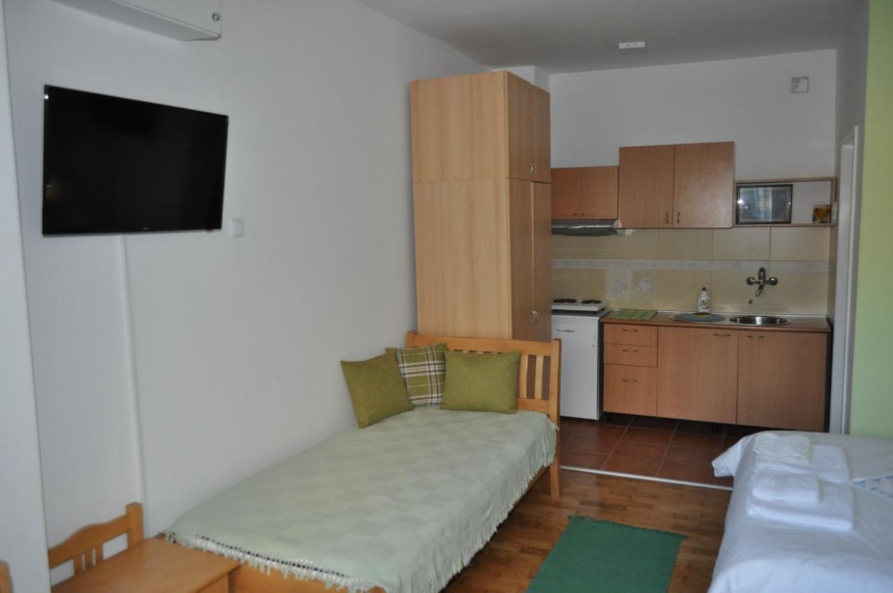 Studio Apartmani Pergolo Centar Soko Banja Esterno foto