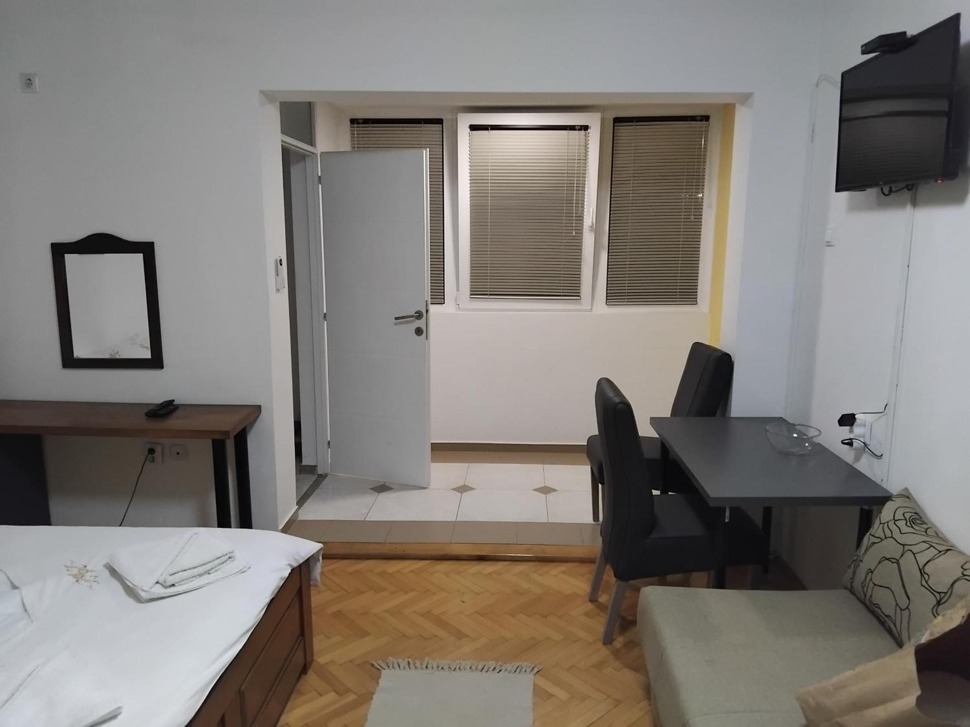 Studio Apartmani Pergolo Centar Soko Banja Esterno foto